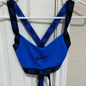 Nike strappy sports bra, xs